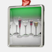 Collectie van wijnglazen met dragerstjes metalen ornament (Links)