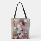 Collectie zeeschelpen op een canvas tas (Achterkant)