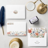 Kleurrijke wilde bloemen waterfles etiket (Personaliseer de collectie van deze zelfstandige maker.)