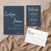 Elegante Navy Blauwe Kalligrafie QR Code Bruiloft RSVP Kaartje (Personaliseer de collectie van deze zelfstandige maker.)