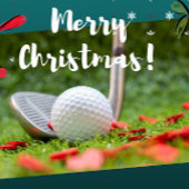 Vrolijk kerstfeest met golfer met golf- en kerstba briefkaart