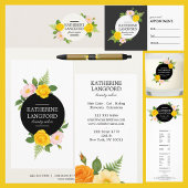 Minimal Floral Wreath Beauty Salon Business Suite Drieluik Kaart