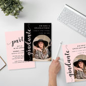 Modern Trendy Chic Script White Graduation Party Kaart