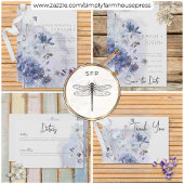 Modern Periwinkle Blue Wildbloemen geen avondeten All In One Uitnodiging