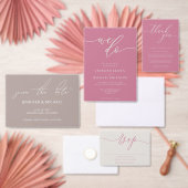 Roze stoelindeling huwelijksceremonie script tafel ronde sticker (Personaliseer de collectie van deze zelfstandige maker.)