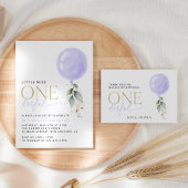 Paarse ballon, groen, gebladerte, eerste verjaarda confetti