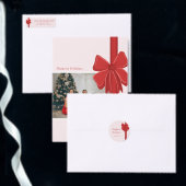 Modern Red Ribbon Bow Wrapped Christmas Medium Cadeauzakje (Personaliseer de collectie van deze zelfstandige maker.)