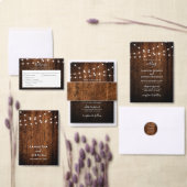 Rustieke String Lights & Wood Wedding RSVP QR Code Informatiekaartje (Personaliseer de collectie van deze zelfstandige maker.)