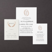 Krans van gouden takken met een monogram. Bruiloft Menu (Personaliseer de collectie van deze zelfstandige maker.)