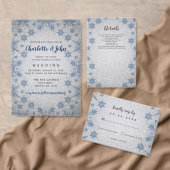 Glitter Blue Snowflakes winterbruiloft rsvp Kaart (Personaliseer de collectie van deze zelfstandige maker.)