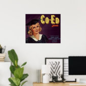  College Co-Ed Afstuderen Woman Poster (Thuiskantoor)