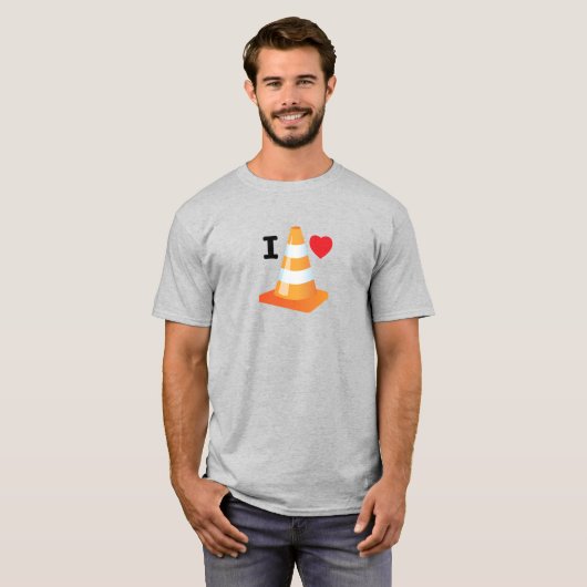 College Student Funny Highway Marker Traffic Cone T-shirt (Voorkant volledig)