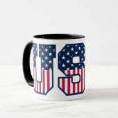 College USA Font Red White Blue Stars And Stripes Mok (Voorkant links)