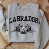 College Varsity Style Script Labrador Mama Trui
