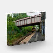 Colne Bound Trein die het Burnley Barracks Station Fotoblokken (Links)