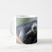 Colobus polykomos koffiemok (Voorkant links)