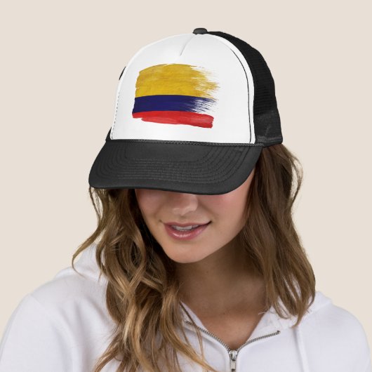 Colombia Flag Trucker Hat Pet (In situ)