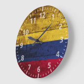 Colombiaanse vlag op oude houten korrel grote klok (Hoek)