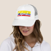 Colombiaanse vlag Trucker Hat Pet (In situ)