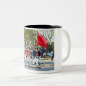 Colonial Williamsburg Tweekleurige Koffiemok (Voorkant rechts)