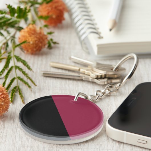  Color Block Sleutelhanger (Black & Berry Red) (Voorkant Rechts)