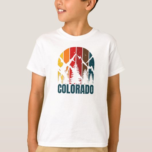 Colorado Mountains Retro  T-Shirt (Voorkant)