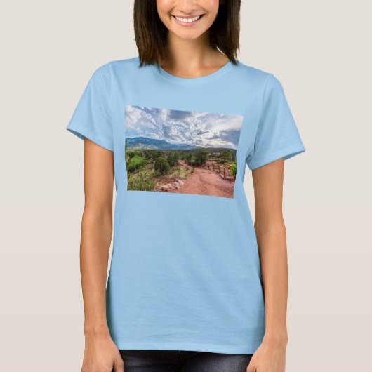 Colorado Pikes Peak Evening Hike T-Shirt (Voorkant)