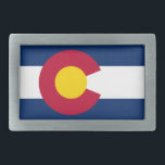 COLORADO STATE FLAG GESP<br><div class="desc">De vlag van de staat Colorado. Het blauw is bedoeld om de hemel te vertegenwoordigen,  de gouden standaard voor de overvloedige zonneschijn die de staat geniet,  het wit staat voor de bergen met sneeuwblazen en het rood staat voor de roerige aarde</div>