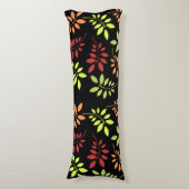 Colorful Autumn Leaves in Warm Tones Lichaamskussen (Voorkant Verticaal)