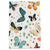 Colorful Butterfly, Flowers and Leaves Pattern Medium Cadeauzakje (Voorkant)