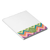 Colorful Chevron Pattern met monogram Notitieblok (Schuin)
