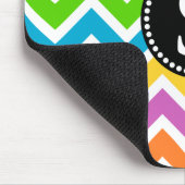 Colorful Chevron Pattern met zwart monogram Muismat (Hoek)
