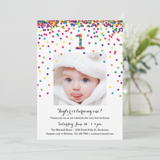 Colorful Confetti 1st Birthday Foto-uitnodigingen Kaart (Staand voorkant)