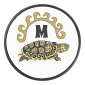 Colorful Cumberland Slider Turtle Monogram Hockey Puck (Voorkant)