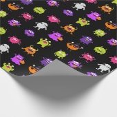 Colorful Cute Halloween Monsters op Black Cadeaupapier (Hoek)