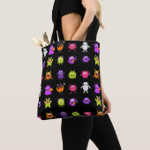 Colorful Cute Halloween Monsters op Black Tote Bag (Dichtbij)