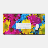 Colorful Flowers, Daisies - Blue Yellow Pink Bureaumat (Keyboard & Muis)