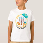 Colorful Hanukkah T-shirt<br><div class="desc">Heldere,  kleurrijke Hanukkah-design met menorah,  gelt,  dreidel,  sufganiyah donuts en yamaka.</div>