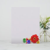 Colorful Happy Easter Eggs met Gerbera (Staand voorkant)