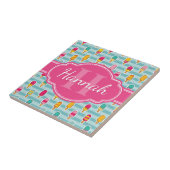 Colorful Ice Pop Pattern met Roze Monogram Tegeltje (Zijkant)