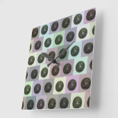 Colorful Lawn Bowls Pattern Vierkante Klok (Hoek)