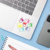 Colorful Lizards Sticker (Laptop met iPhone)