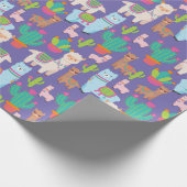 Colorful Llama en Cactus Pattern Cadeaupapier (Hoek)