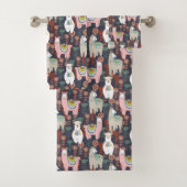 Colorful Llamas Pattern Bad Handdoek (Insitu)