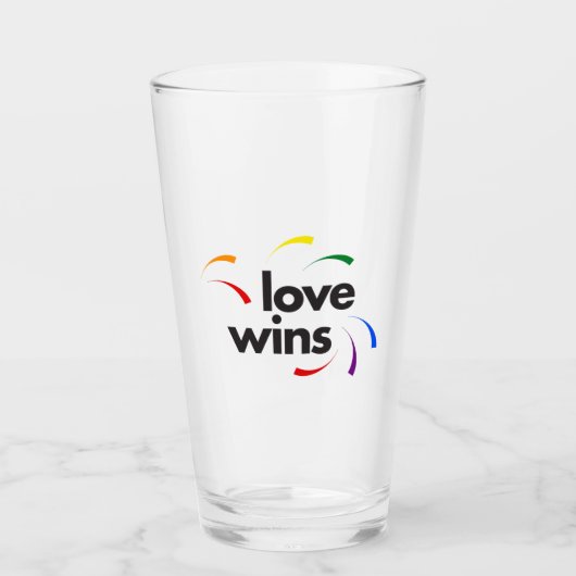 Colorful, modern, playful design of Love Wins Glas (Voorkant)