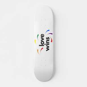Colorful, modern, playful design of Love Wins Persoonlijk Skateboard