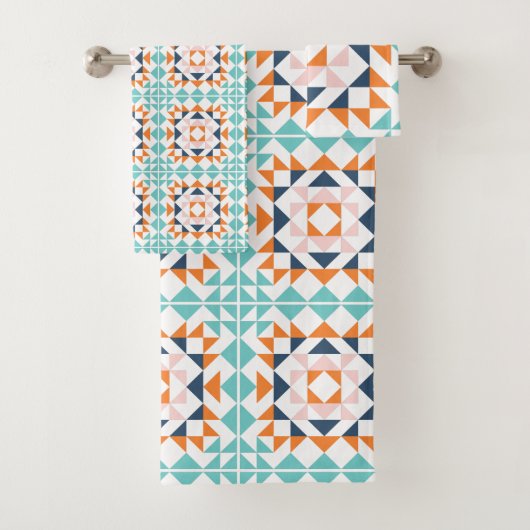 Colorful Modern Quilt Block Geometric Pattern Bad Handdoek (Insitu)