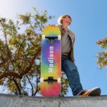 Colorful Modern Rainbow Tie Dye Swirl Custom Name Persoonlijk Skateboard<br><div class="desc">Colorful Modern Rainbow Tie Dye Swirl Custom Name Skateboard kenmerkt uw gepersonaliseerde naam in moderne typografie op een regenbooggekleurde dye swirl achtergrond. Personaliseer door de tekst in het verstrekte tekstvakje uit te geven. Geef een aangepast geschenk, een gepersonaliseerd skateboard aan je favoriete skateboarder voor Kerstmis, verjaardag of je BFF. Ontworpen...</div>