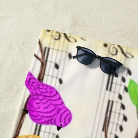 Colorful Musical Birds Symphony Beach Towel Strandlaken (In situ)
