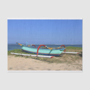 Colorful outrigger tissuepapier